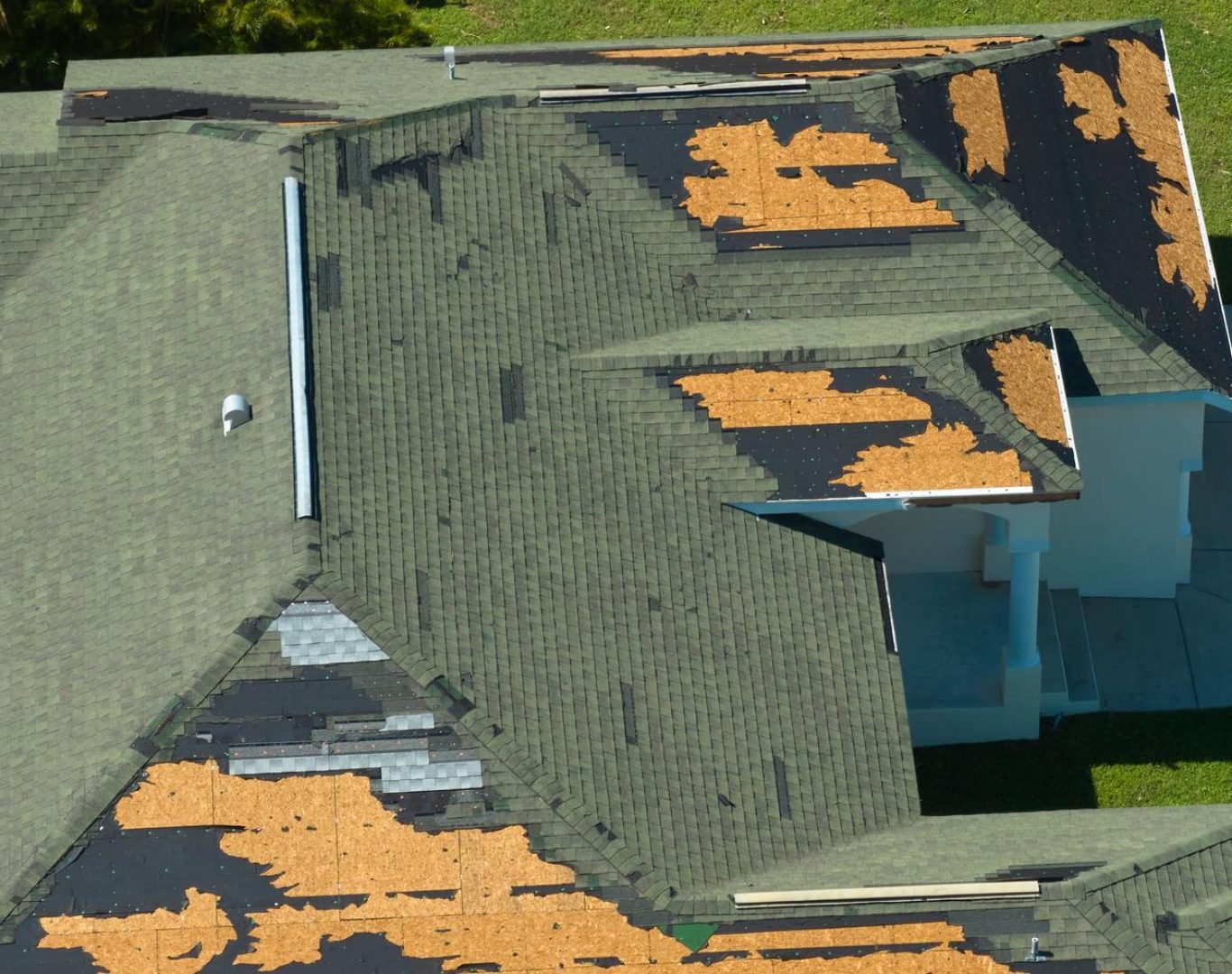 Professional roofing company in Gatesville, TX offering residential and commercial roofing solutions