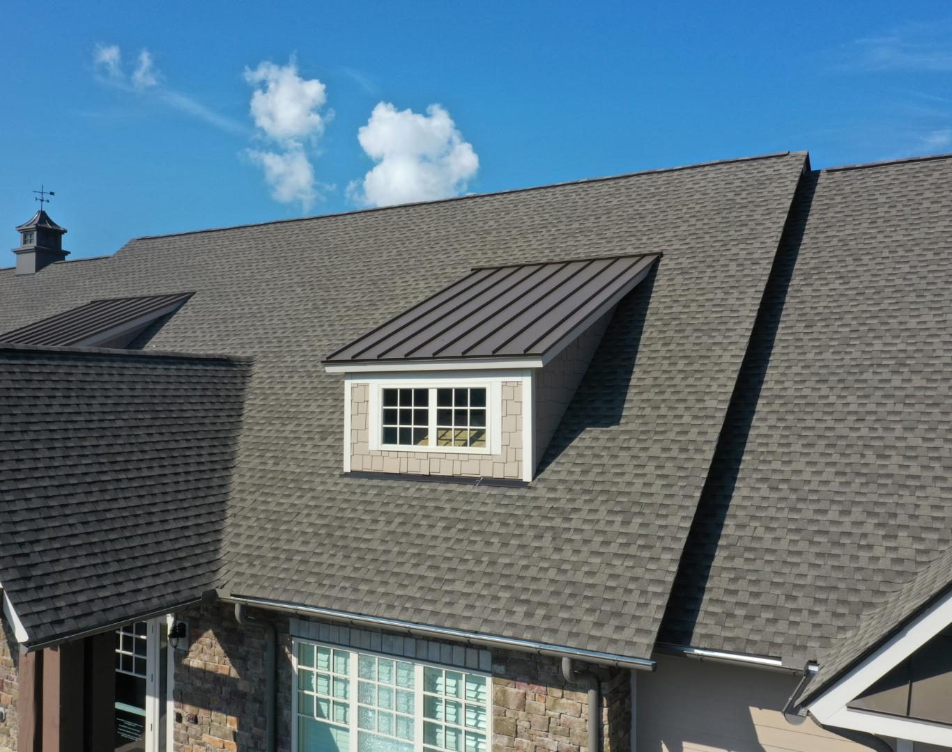 Roofing company near me in Oglesby, TX providing professional roof repair and replacement